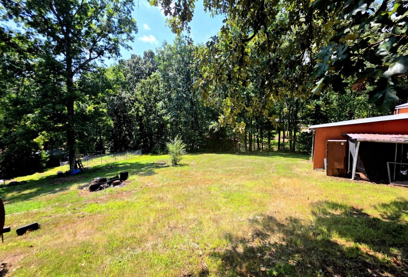 160 POPLAR DR, Buchanan, Tennessee 38222, 3 Bedroom Bedrooms, 9 Room Rooms,3 BathroomBathrooms,Residential,For Sale,POPLAR,0,10228949
