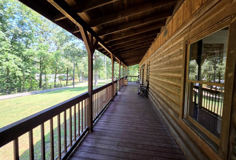 160 POPLAR DR, Buchanan, Tennessee 38222, 3 Bedroom Bedrooms, 9 Room Rooms,3 BathroomBathrooms,Residential,For Sale,POPLAR,0,10228949