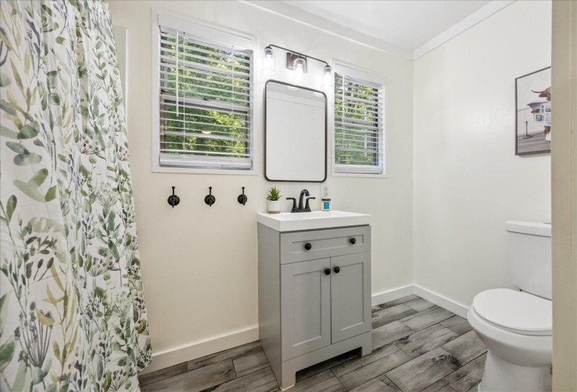 200 GORDON DR, Somerville, Tennessee 38068, 2 Bedroom Bedrooms, 6 Room Rooms,2 BathroomBathrooms,Residential,For Sale,GORDON,0,10229181