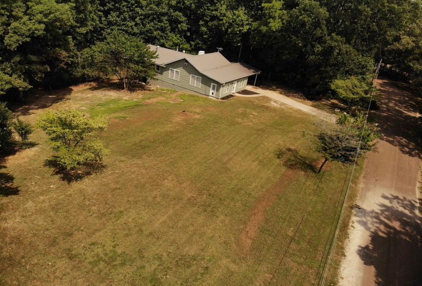 200 GORDON DR, Somerville, Tennessee 38068, 2 Bedroom Bedrooms, 6 Room Rooms,2 BathroomBathrooms,Residential,For Sale,GORDON,0,10229181