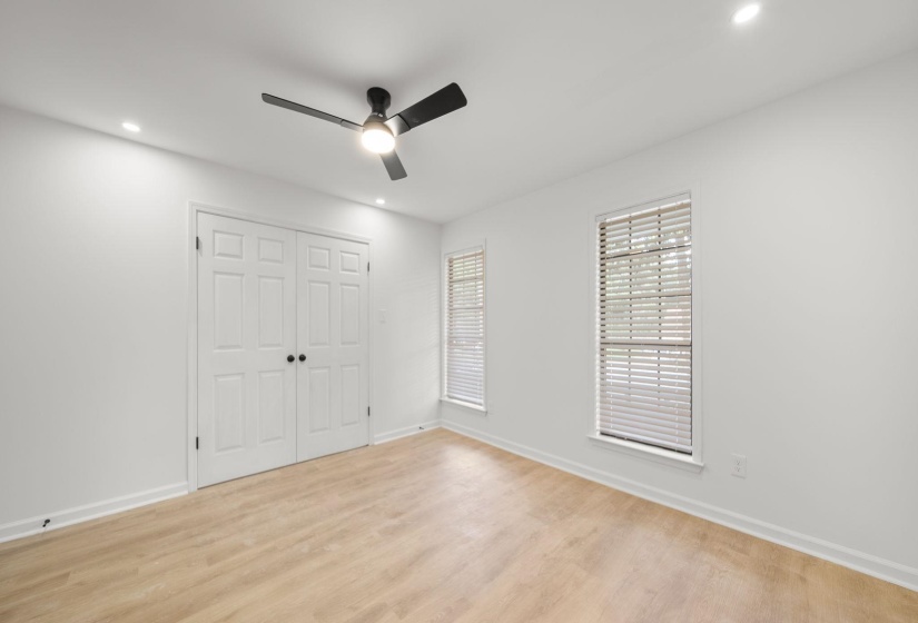 4351 SPRING OAK CV, Memphis, Tennessee 38125, 5 Bedroom Bedrooms, 8 Room Rooms,2.1 BathroomBathrooms,Residential,For Sale,SPRING OAK,0,10229182