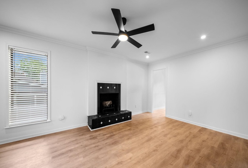 4351 SPRING OAK CV, Memphis, Tennessee 38125, 5 Bedroom Bedrooms, 8 Room Rooms,2.1 BathroomBathrooms,Residential,For Sale,SPRING OAK,0,10229182