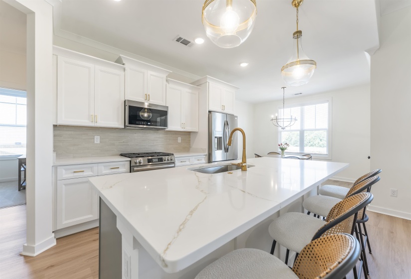 230 HIGHLAND PARK CV, Oakland, Tennessee 38060, 3 Bedroom Bedrooms, 7 Room Rooms,2 BathroomBathrooms,Residential,For Sale,HIGHLAND PARK,0,10229192