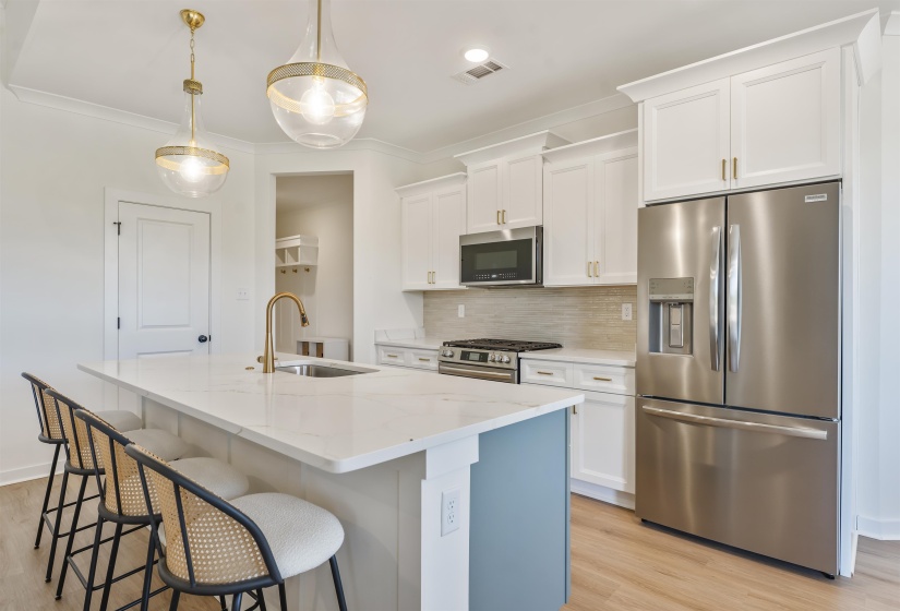 230 HIGHLAND PARK CV, Oakland, Tennessee 38060, 3 Bedroom Bedrooms, 7 Room Rooms,2 BathroomBathrooms,Residential,For Sale,HIGHLAND PARK,0,10229192