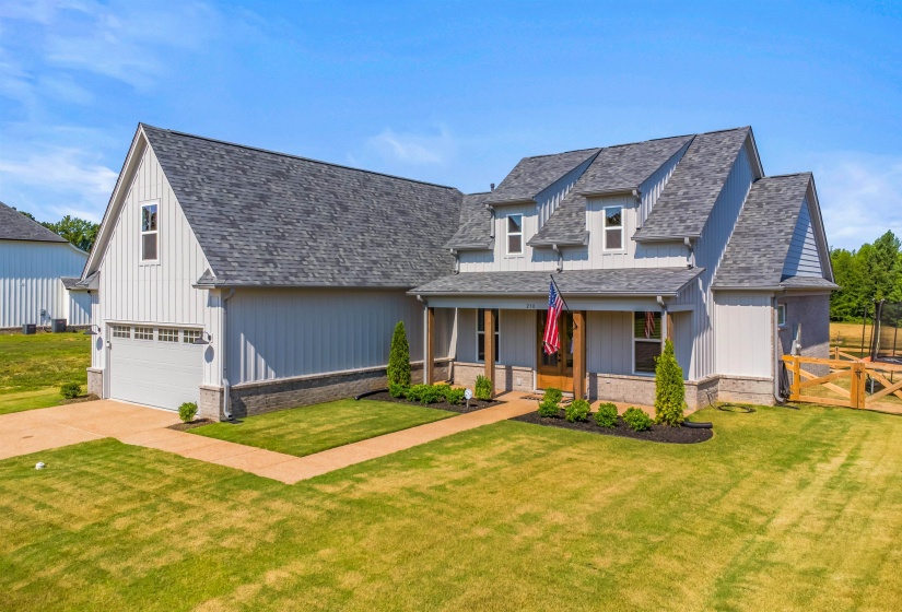 230 HIGHLAND PARK CV, Oakland, Tennessee 38060, 3 Bedroom Bedrooms, 7 Room Rooms,2 BathroomBathrooms,Residential,For Sale,HIGHLAND PARK,0,10229192