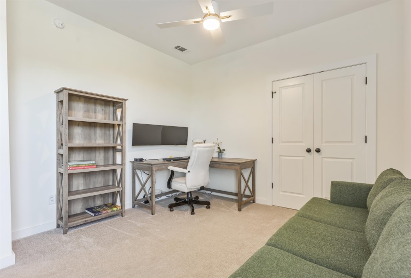 230 HIGHLAND PARK CV, Oakland, Tennessee 38060, 3 Bedroom Bedrooms, 7 Room Rooms,2 BathroomBathrooms,Residential,For Sale,HIGHLAND PARK,0,10229192