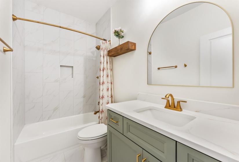230 HIGHLAND PARK CV, Oakland, Tennessee 38060, 3 Bedroom Bedrooms, 7 Room Rooms,2 BathroomBathrooms,Residential,For Sale,HIGHLAND PARK,0,10229192