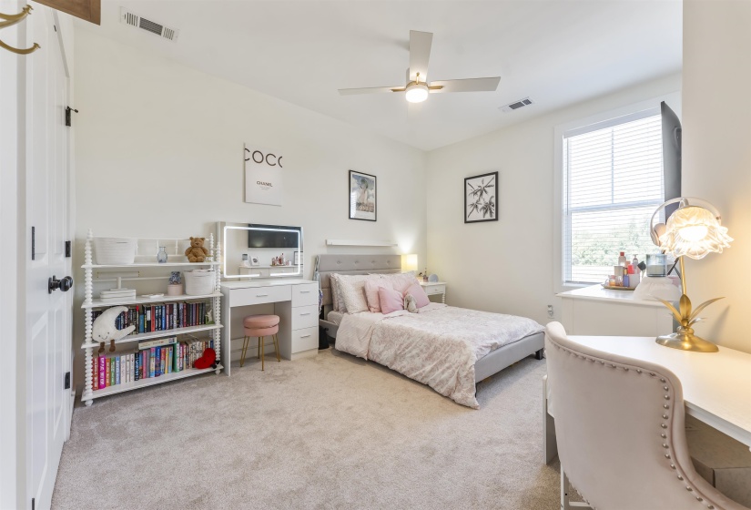 230 HIGHLAND PARK CV, Oakland, Tennessee 38060, 3 Bedroom Bedrooms, 7 Room Rooms,2 BathroomBathrooms,Residential,For Sale,HIGHLAND PARK,0,10229192