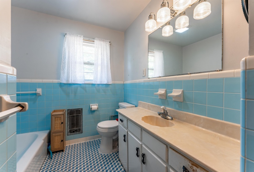 36 MAPLE HILL DR, Munford, Tennessee 38058, 3 Bedroom Bedrooms, 6 Room Rooms,2 BathroomBathrooms,Residential,For Sale,MAPLE HILL,0,10229194