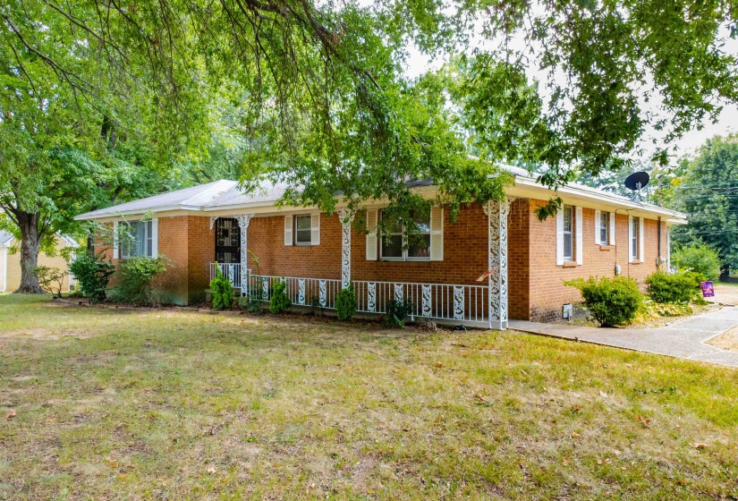 36 MAPLE HILL DR, Munford, Tennessee 38058, 3 Bedroom Bedrooms, 6 Room Rooms,2 BathroomBathrooms,Residential,For Sale,MAPLE HILL,0,10229194