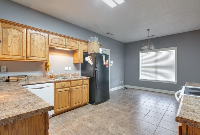 1243 J E BLAYDES BLVD, Atoka, Tennessee 38004, 3 Bedroom Bedrooms, 7 Room Rooms,2 BathroomBathrooms,Residential,For Sale,J E BLAYDES,0,10229195