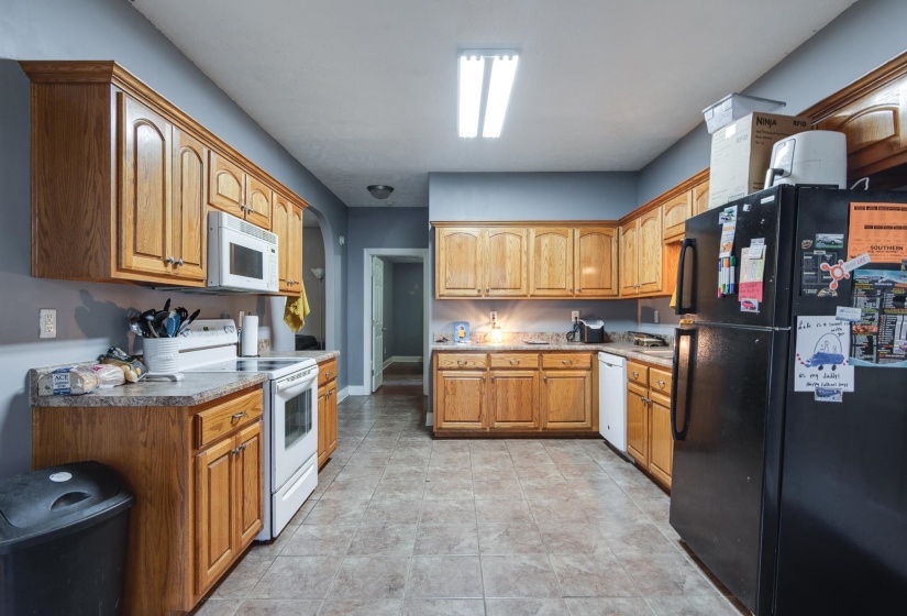1243 J E BLAYDES BLVD, Atoka, Tennessee 38004, 3 Bedroom Bedrooms, 7 Room Rooms,2 BathroomBathrooms,Residential,For Sale,J E BLAYDES,0,10229195