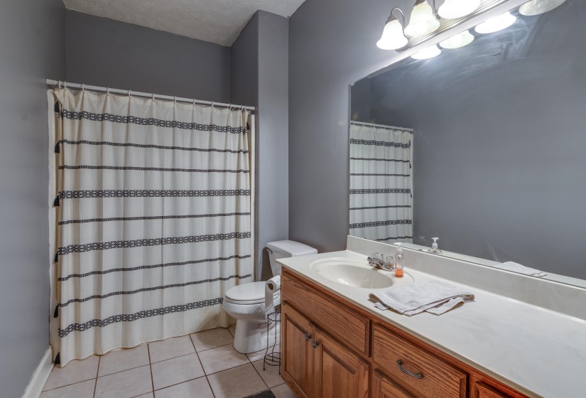 1243 J E BLAYDES BLVD, Atoka, Tennessee 38004, 3 Bedroom Bedrooms, 7 Room Rooms,2 BathroomBathrooms,Residential,For Sale,J E BLAYDES,0,10229195