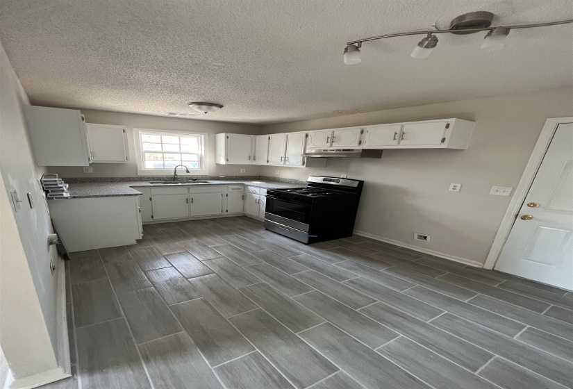 3066 CARRINGTON AVE, Memphis, Tennessee 38111, 3 Bedroom Bedrooms, 4 Room Rooms,1 BathroomBathrooms,Residential,For Sale,CARRINGTON,0,10229196