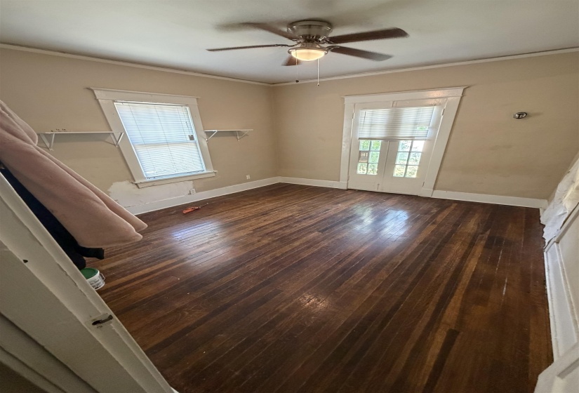 1585 COURT AVE, Memphis, Tennessee 38104, 3 Bedroom Bedrooms, 6 Room Rooms,1 BathroomBathrooms,Residential,For Sale,COURT,0,10229200