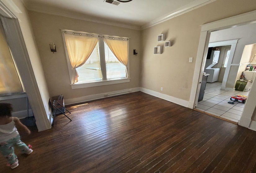 1585 COURT AVE, Memphis, Tennessee 38104, 3 Bedroom Bedrooms, 6 Room Rooms,1 BathroomBathrooms,Residential,For Sale,COURT,0,10229200