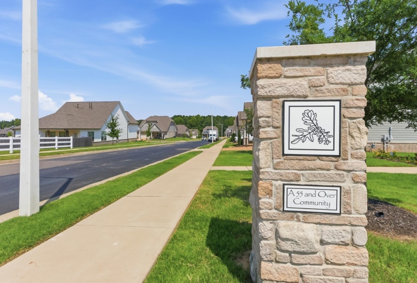 5744 HOLLOW OAK DR, Lakeland, Tennessee 38002, 3 Bedroom Bedrooms, 6 Room Rooms,2 BathroomBathrooms,Residential,For Sale,HOLLOW OAK,0,10229202