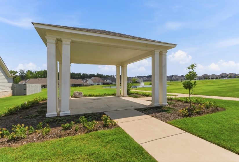 5744 HOLLOW OAK DR, Lakeland, Tennessee 38002, 3 Bedroom Bedrooms, 6 Room Rooms,2 BathroomBathrooms,Residential,For Sale,HOLLOW OAK,0,10229202