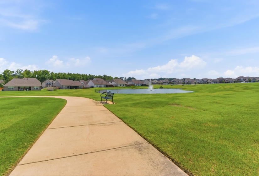 5744 HOLLOW OAK DR, Lakeland, Tennessee 38002, 3 Bedroom Bedrooms, 6 Room Rooms,2 BathroomBathrooms,Residential,For Sale,HOLLOW OAK,0,10229202