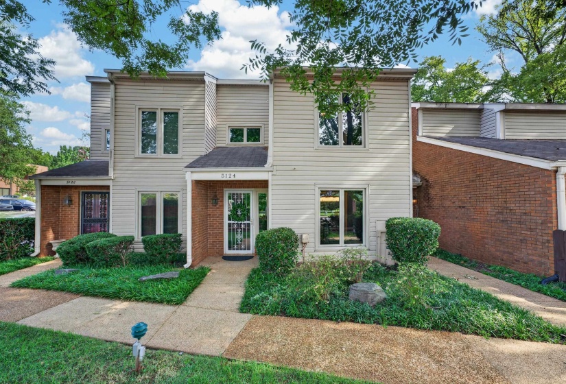 5124 SANDERLIN AVE, Memphis, Tennessee 38117, 2 Bedroom Bedrooms, 5 Room Rooms,2.1 BathroomBathrooms,Residential,For Sale,SANDERLIN,0,10229206