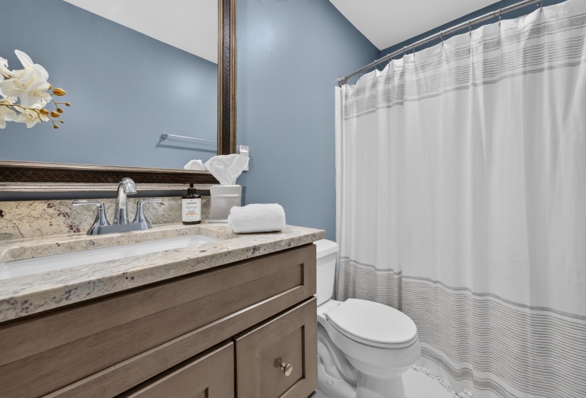 5124 SANDERLIN AVE, Memphis, Tennessee 38117, 2 Bedroom Bedrooms, 5 Room Rooms,2.1 BathroomBathrooms,Residential,For Sale,SANDERLIN,0,10229206