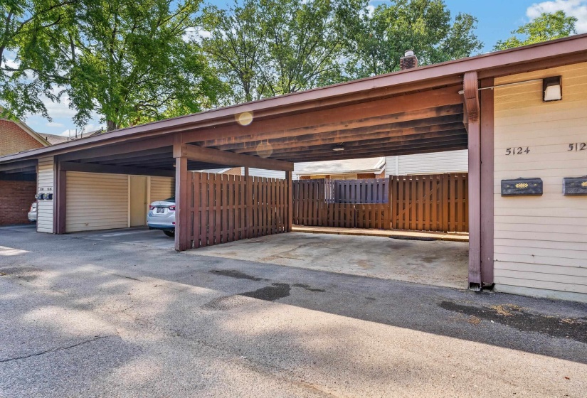 5124 SANDERLIN AVE, Memphis, Tennessee 38117, 2 Bedroom Bedrooms, 5 Room Rooms,2.1 BathroomBathrooms,Residential,For Sale,SANDERLIN,0,10229206