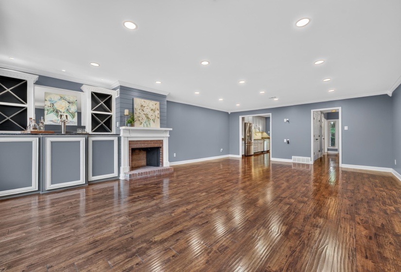 5124 SANDERLIN AVE, Memphis, Tennessee 38117, 2 Bedroom Bedrooms, 5 Room Rooms,2.1 BathroomBathrooms,Residential,For Sale,SANDERLIN,0,10229206