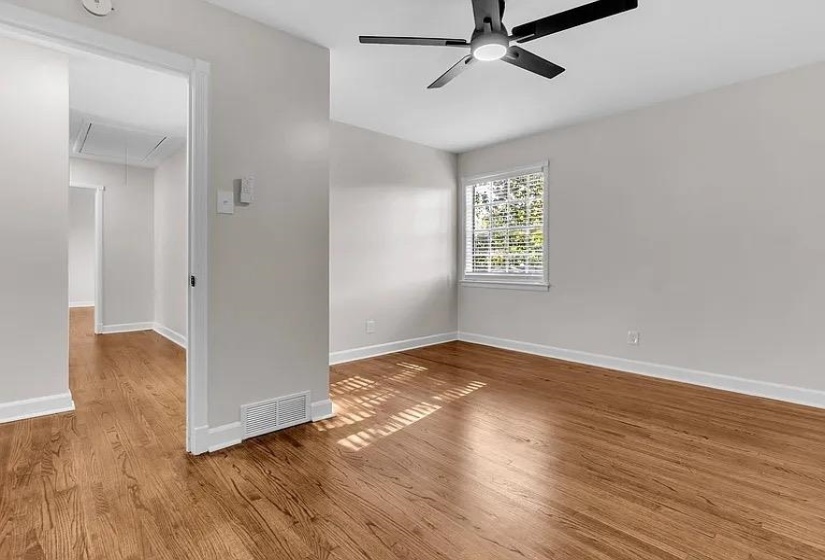 1285 HICKORY WOOD CV, Memphis, Tennessee 38116, 5 Bedroom Bedrooms, 9 Room Rooms,3 BathroomBathrooms,Residential,For Sale,HICKORY WOOD,0,10229213