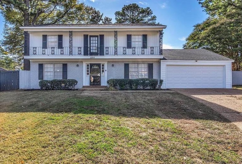 1285 HICKORY WOOD CV, Memphis, Tennessee 38116, 5 Bedroom Bedrooms, 9 Room Rooms,3 BathroomBathrooms,Residential,For Sale,HICKORY WOOD,0,10229213