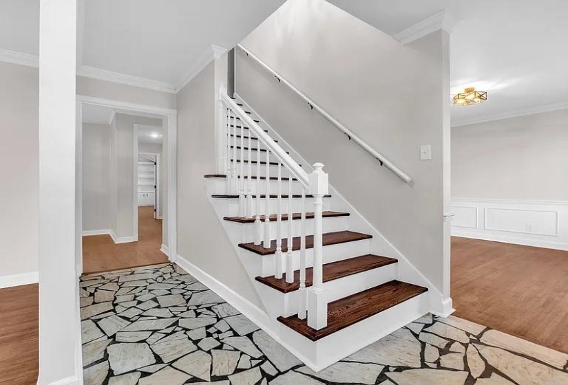 1285 HICKORY WOOD CV, Memphis, Tennessee 38116, 5 Bedroom Bedrooms, 9 Room Rooms,3 BathroomBathrooms,Residential,For Sale,HICKORY WOOD,0,10229213