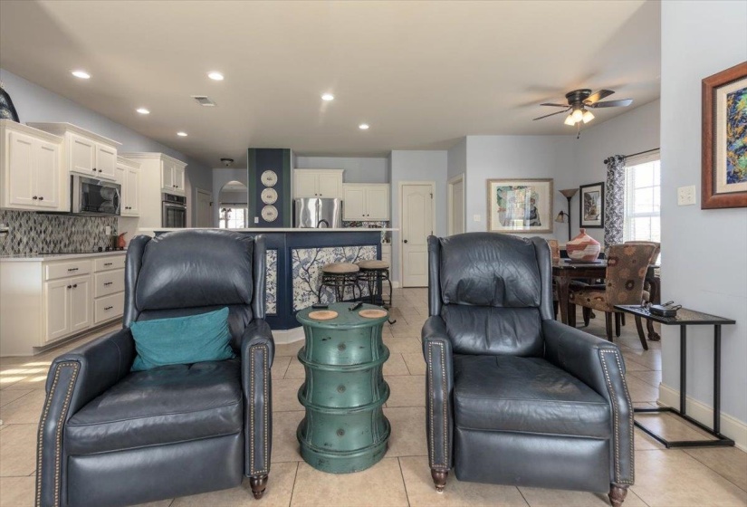 10 SUNDANCE CV, Somerville, Tennessee 38068, 4 Bedroom Bedrooms, 11 Room Rooms,2.1 BathroomBathrooms,Residential,For Sale,SUNDANCE,0,10229215
