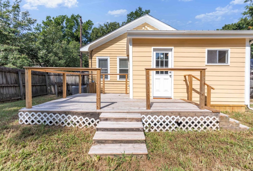 524 HAYNES ST, Memphis, Tennessee 38111, 2 Bedroom Bedrooms, 4 Room Rooms,1 BathroomBathrooms,Rental Properties,For Sale,HAYNES,0,10229238