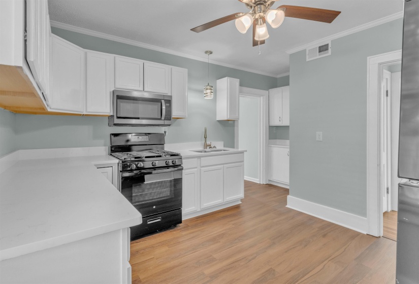 524 HAYNES ST, Memphis, Tennessee 38111, 2 Bedroom Bedrooms, 4 Room Rooms,1 BathroomBathrooms,Rental Properties,For Sale,HAYNES,0,10229238