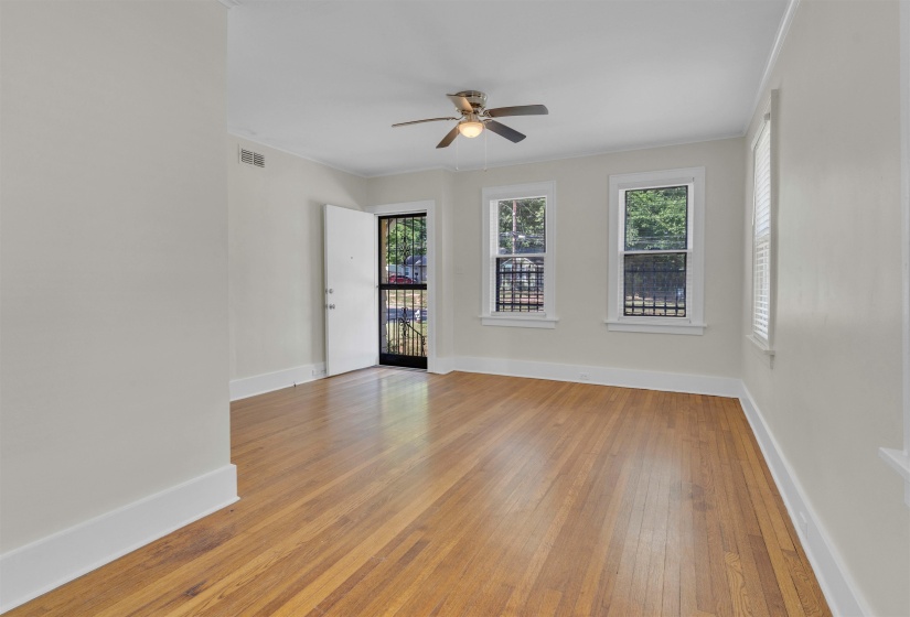 524 HAYNES ST, Memphis, Tennessee 38111, 2 Bedroom Bedrooms, 4 Room Rooms,1 BathroomBathrooms,Rental Properties,For Sale,HAYNES,0,10229238