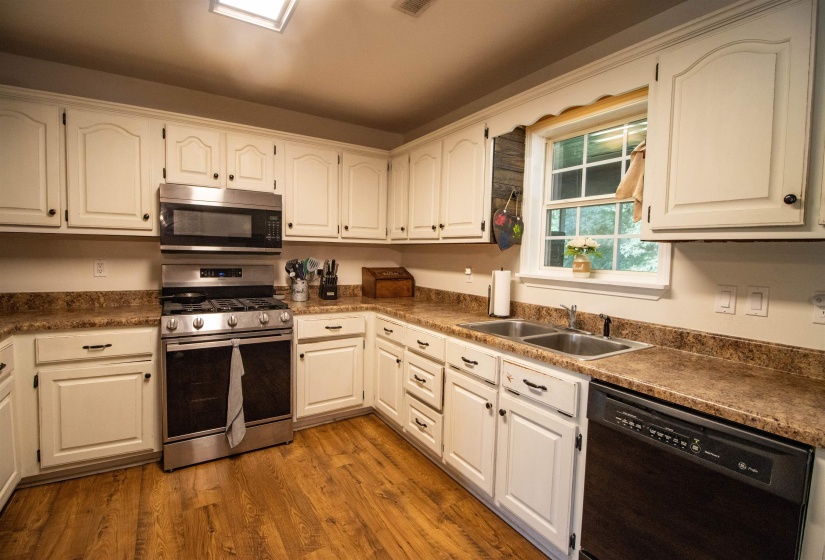 120 CRAIG RD, Ripley, Tennessee 38063-4000, 3 Bedroom Bedrooms, 8 Room Rooms,2 BathroomBathrooms,Residential,For Sale,CRAIG,0,10224330