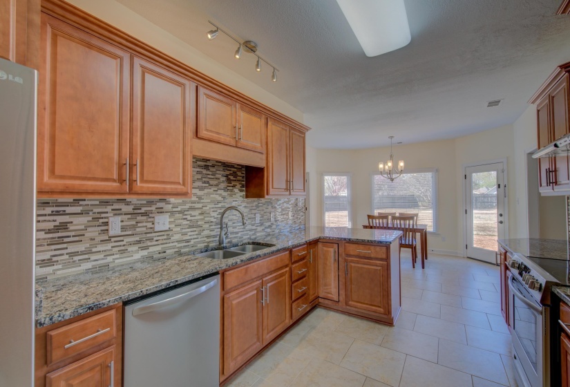 737 STEEPLE RIDGE CV, Collierville, Tennessee 38017, 5 Bedroom Bedrooms, 9 Room Rooms,3 BathroomBathrooms,Residential,For Sale,STEEPLE RIDGE,0,10228733