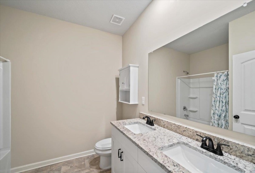 50 DAISY DR, Somerville, Tennessee 38068, 4 Bedroom Bedrooms, 4 Room Rooms,2 BathroomBathrooms,Residential,For Sale,DAISY,0,10229174