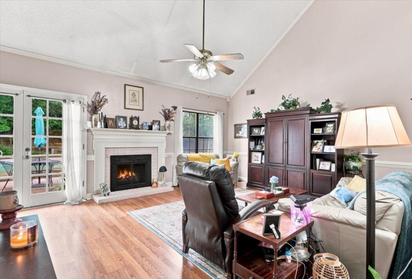 8590 RHONDA CIR, Memphis, Tennessee 38018, 5 Bedroom Bedrooms, 8 Room Rooms,2 BathroomBathrooms,Residential,For Sale,RHONDA,0,10229234