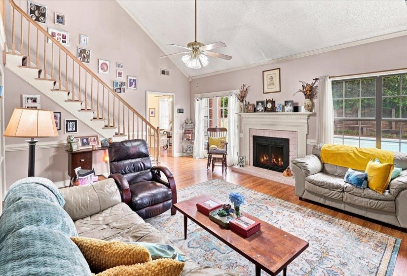 8590 RHONDA CIR, Memphis, Tennessee 38018, 5 Bedroom Bedrooms, 8 Room Rooms,2 BathroomBathrooms,Residential,For Sale,RHONDA,0,10229234