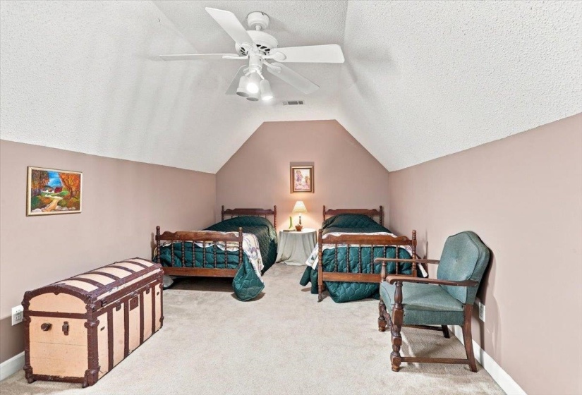 8590 RHONDA CIR, Memphis, Tennessee 38018, 5 Bedroom Bedrooms, 8 Room Rooms,2 BathroomBathrooms,Residential,For Sale,RHONDA,0,10229234