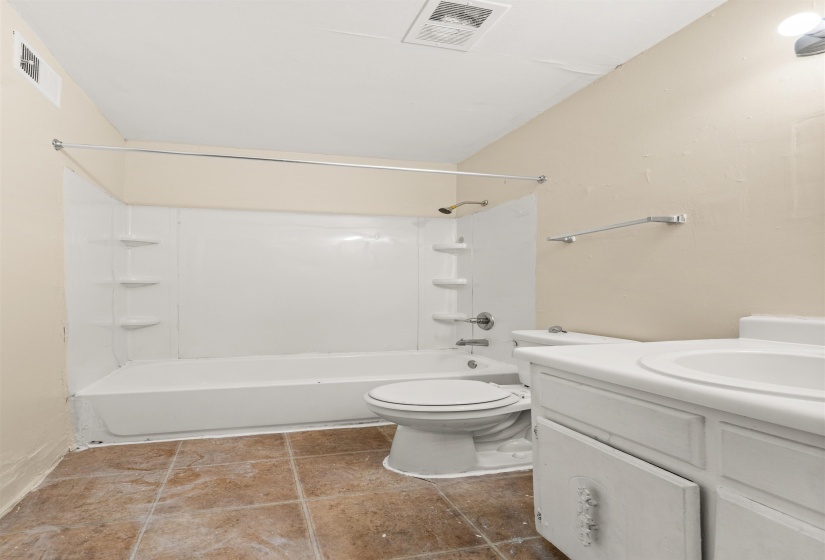 3364 BROCKCREST CV, Memphis, Tennessee 38128, 3 Bedroom Bedrooms, 6 Room Rooms,1.1 BathroomBathrooms,Residential,For Sale,BROCKCREST,0,10229235