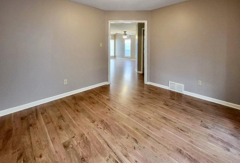 8326 TWIN RIVERS DR, Memphis, Tennessee 38016, 3 Bedroom Bedrooms, 6 Room Rooms,2 BathroomBathrooms,Residential,For Sale,TWIN RIVERS,0,10229236