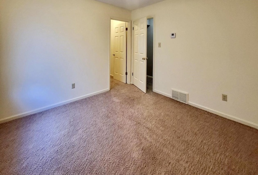 8326 TWIN RIVERS DR, Memphis, Tennessee 38016, 3 Bedroom Bedrooms, 6 Room Rooms,2 BathroomBathrooms,Residential,For Sale,TWIN RIVERS,0,10229236