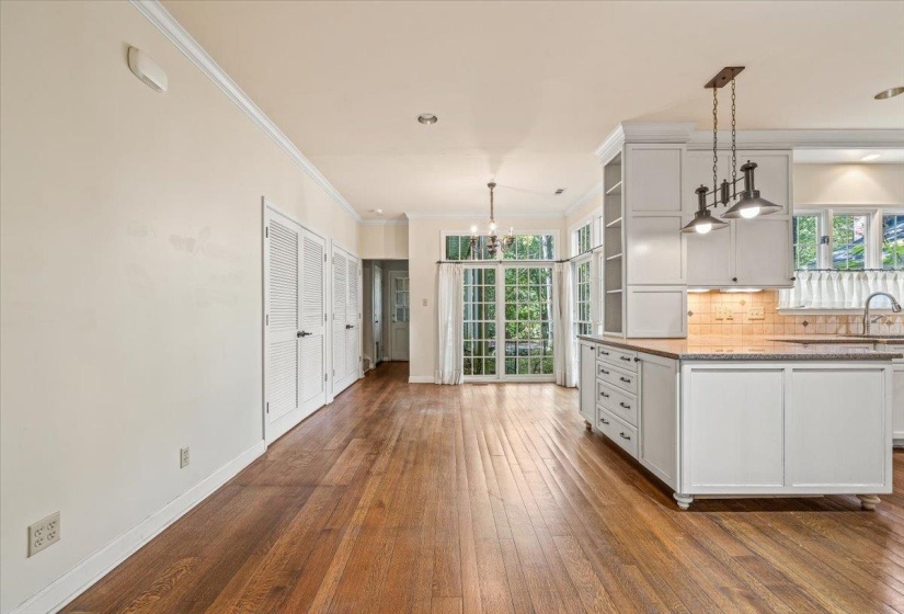 6021 RIVER OAKS CV, Memphis, Tennessee 38120, 5 Bedroom Bedrooms, 12 Room Rooms,5.1 BathroomBathrooms,Residential,For Sale,RIVER OAKS,0,10229239