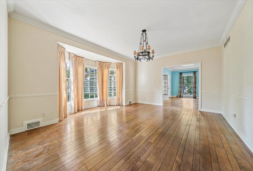 6021 RIVER OAKS CV, Memphis, Tennessee 38120, 5 Bedroom Bedrooms, 12 Room Rooms,5.1 BathroomBathrooms,Residential,For Sale,RIVER OAKS,0,10229239
