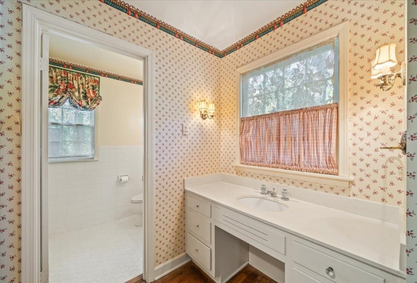 6021 RIVER OAKS CV, Memphis, Tennessee 38120, 5 Bedroom Bedrooms, 12 Room Rooms,5.1 BathroomBathrooms,Residential,For Sale,RIVER OAKS,0,10229239