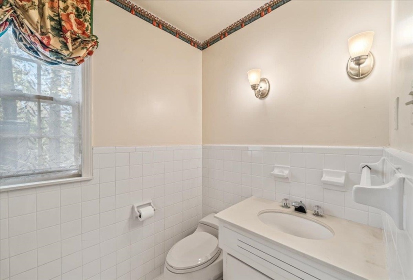 6021 RIVER OAKS CV, Memphis, Tennessee 38120, 5 Bedroom Bedrooms, 12 Room Rooms,5.1 BathroomBathrooms,Residential,For Sale,RIVER OAKS,0,10229239