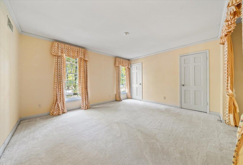 6021 RIVER OAKS CV, Memphis, Tennessee 38120, 5 Bedroom Bedrooms, 12 Room Rooms,5.1 BathroomBathrooms,Residential,For Sale,RIVER OAKS,0,10229239