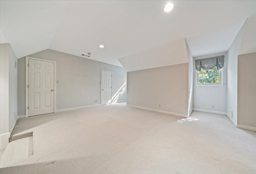 6021 RIVER OAKS CV, Memphis, Tennessee 38120, 5 Bedroom Bedrooms, 12 Room Rooms,5.1 BathroomBathrooms,Residential,For Sale,RIVER OAKS,0,10229239