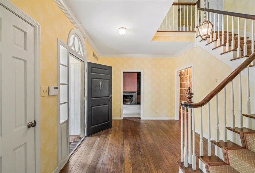 6021 RIVER OAKS CV, Memphis, Tennessee 38120, 5 Bedroom Bedrooms, 12 Room Rooms,5.1 BathroomBathrooms,Residential,For Sale,RIVER OAKS,0,10229239